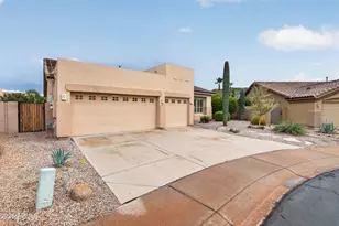 11343 S Santa Fe Ln, Goodyear, AZ 85338 - Photo 4