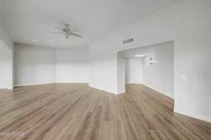 10189 W Pineaire Dr, Sun City, AZ 85351 - Photo 4
