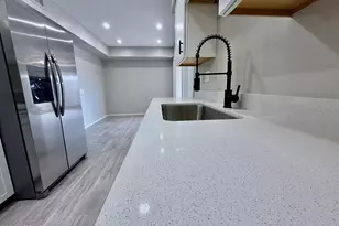 13089 N 100th Ave, Sun City, AZ 85351 - Photo 6