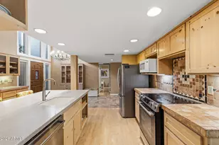 7352 N 7th Pl, Phoenix, AZ 85020 - Photo 8