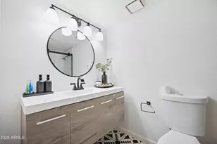 3402 N 32nd St, Phoenix, AZ 85018 - Photo 12