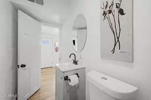 723 E Sunnyslope Ln, Phoenix, AZ 85020 - Photo 14