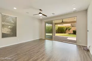 2860 E Riane Rd, Phoenix, AZ 85050 - Photo 24