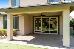 2860 E Riane Rd, Phoenix, AZ 85050 - Photo 8