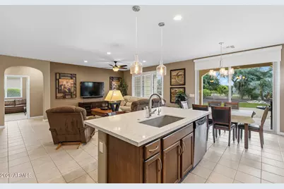 16319 W Cheery Lynn Road, Goodyear, AZ 85395 - Photo 6