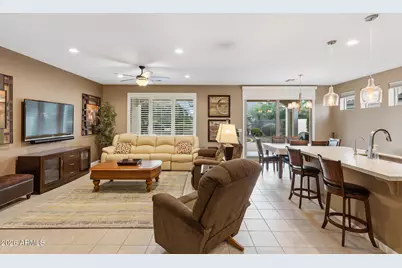 16319 W Cheery Lynn Road, Goodyear, AZ 85395 - Photo 4