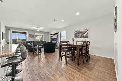 18552 W Yucatan Drive, Surprise, AZ 85388 - Photo 10