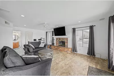 8967 W Maui Lane, Peoria, AZ 85381 - Photo 10