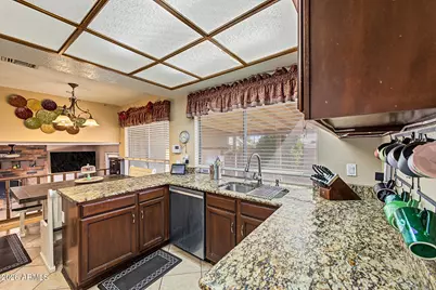 11403 N 77th Drive, Peoria, AZ 85345 - Photo 16