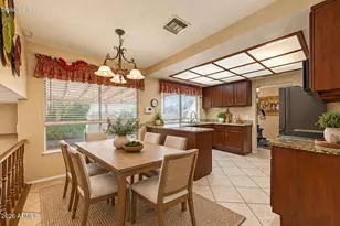 11403 N 77th Dr, Peoria, AZ 85345 - Photo 2