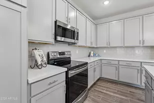 155 N Lakeview Blvd, Chandler, AZ 85225 - Photo 10