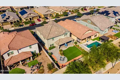 15973 W Electra Lane, Surprise, AZ 85387 - Photo 2