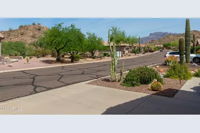 5433 S Red Yucca Lane, Gold Canyon, AZ 85118 - Photo 2