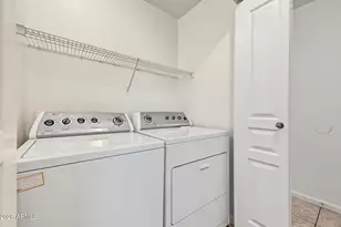 23613 N El Frio Ct, Sun City, AZ 85373 - Photo 32