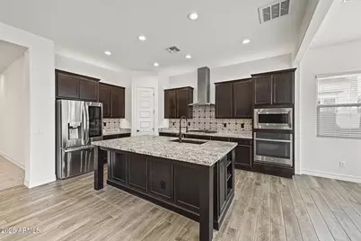 10220 E Thatcher Avenue, Mesa, AZ 85212 - Photo 14