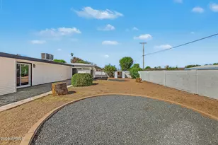 5640 W Highland Ave, Phoenix, AZ 85031 - Photo 16