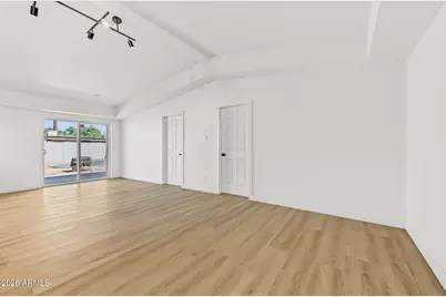 5640 W Highland Avenue, Phoenix, AZ 85031 - Photo 6