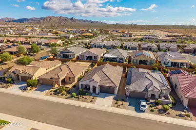 27457 W Osprey Drive, Buckeye, AZ 85396 - Photo 4
