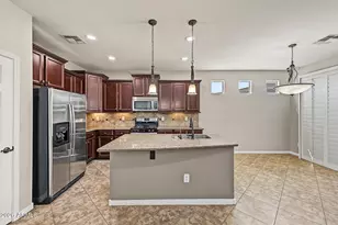 17656 W Cedarwood Ln, Goodyear, AZ 85338 - Photo 12