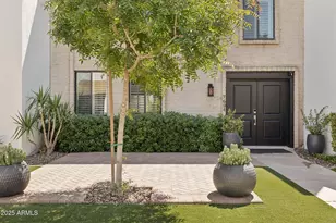 7694 E Minnezona Ave, Scottsdale, AZ 85251 - Photo 2