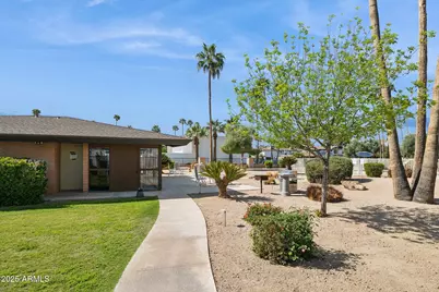 7694 E Minnezona Avenue, Scottsdale, AZ 85251 - Photo 46