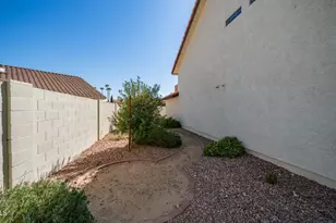 8621 S Maple Ave, Tempe, AZ 85284 - Photo 46