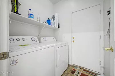 17551 W Cardinal Drive, Goodyear, AZ 85338 - Photo 22