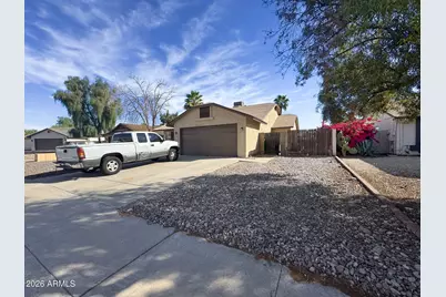 24025 N 39th Lane, Glendale, AZ 85310 - Photo 2