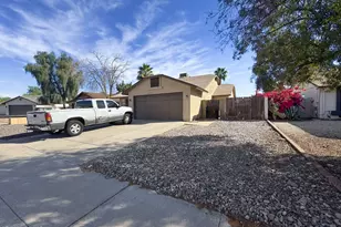 24025 N 39th Ln, Glendale, AZ 85310 - Photo 2