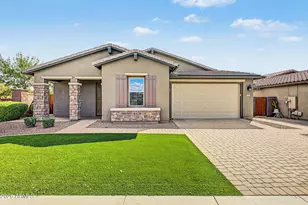 1075 W Redwood Ave, Queen Creek, AZ 85140 - Photo 1