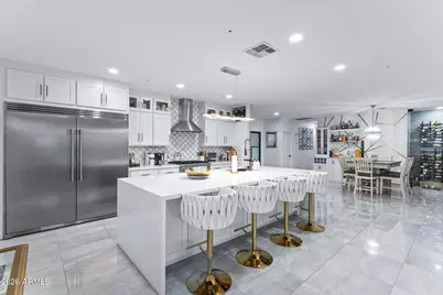 8480 E Coolidge Street E, Scottsdale, AZ 85251 - Photo 10