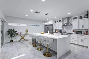 8480 E Coolidge Street E, Scottsdale, AZ 85251 - Photo 2