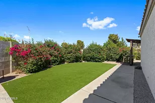 8480 E Coolidge Street E, Scottsdale, AZ 85251 - Photo 28