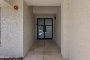 8480 E Coolidge Street E, Scottsdale, AZ 85251 - Photo 6