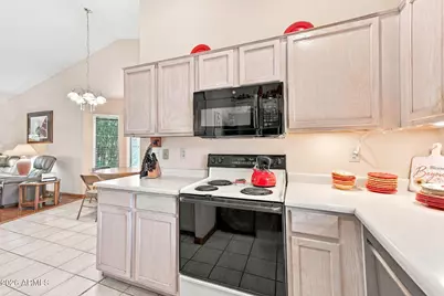 1873 E Peach Tree Drive, Chandler, AZ 85249 - Photo 10
