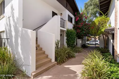 3637 E Monterosa Street #17, Phoenix, AZ 85018 - Photo 2