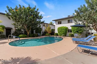 3637 E Monterosa Street #17, Phoenix, AZ 85018 - Photo 4