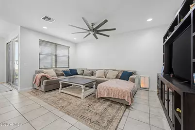 4386 W Suncup Drive, San Tan Valley, AZ 85144 - Photo 6
