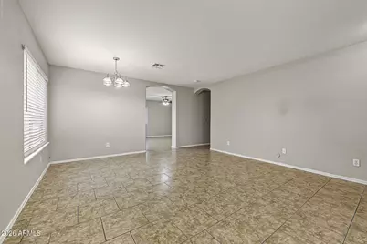 2820 S 64th Drive, Phoenix, AZ 85043 - Photo 8