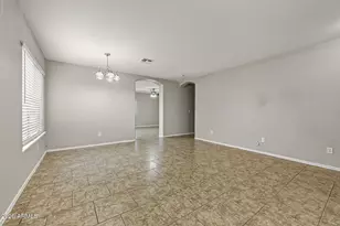2820 S 64th Dr, Phoenix, AZ 85043 - Photo 8
