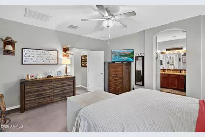827 W Banyan Avenue, San Tan Valley, AZ 85140 - Photo 16