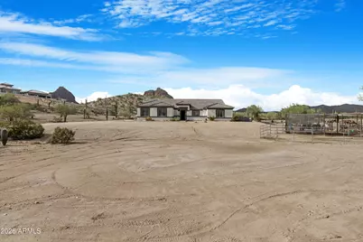 27322 N Brenner Pass Road, San Tan Valley, AZ 85144 - Photo 4