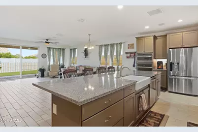 10730 W Yukon Drive, Sun City, AZ 85373 - Photo 8