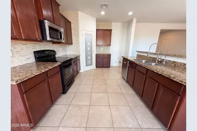 7025 S 251st Drive, Buckeye, AZ 85326 - Photo 8