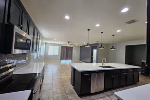 10155 W Los Gatos Dr, Peoria, AZ 85383 - Photo 4