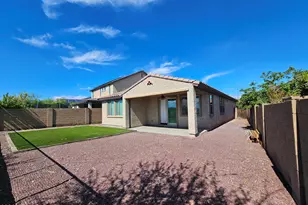 10155 W Los Gatos Dr, Peoria, AZ 85383 - Photo 18