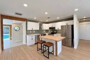 3406 E Campo Bello Dr, Phoenix, AZ 85032 - Photo 2