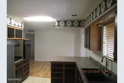 10643 W Roundelay Circle, Sun City, AZ 85351 - Photo 4