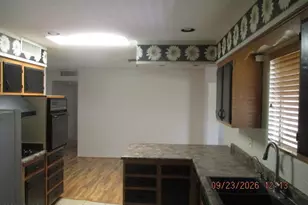 10643 W Roundelay Cir, Sun City, AZ 85351 - Photo 4