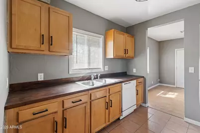 327 N 20th Avenue, Phoenix, AZ 85009 - Photo 6